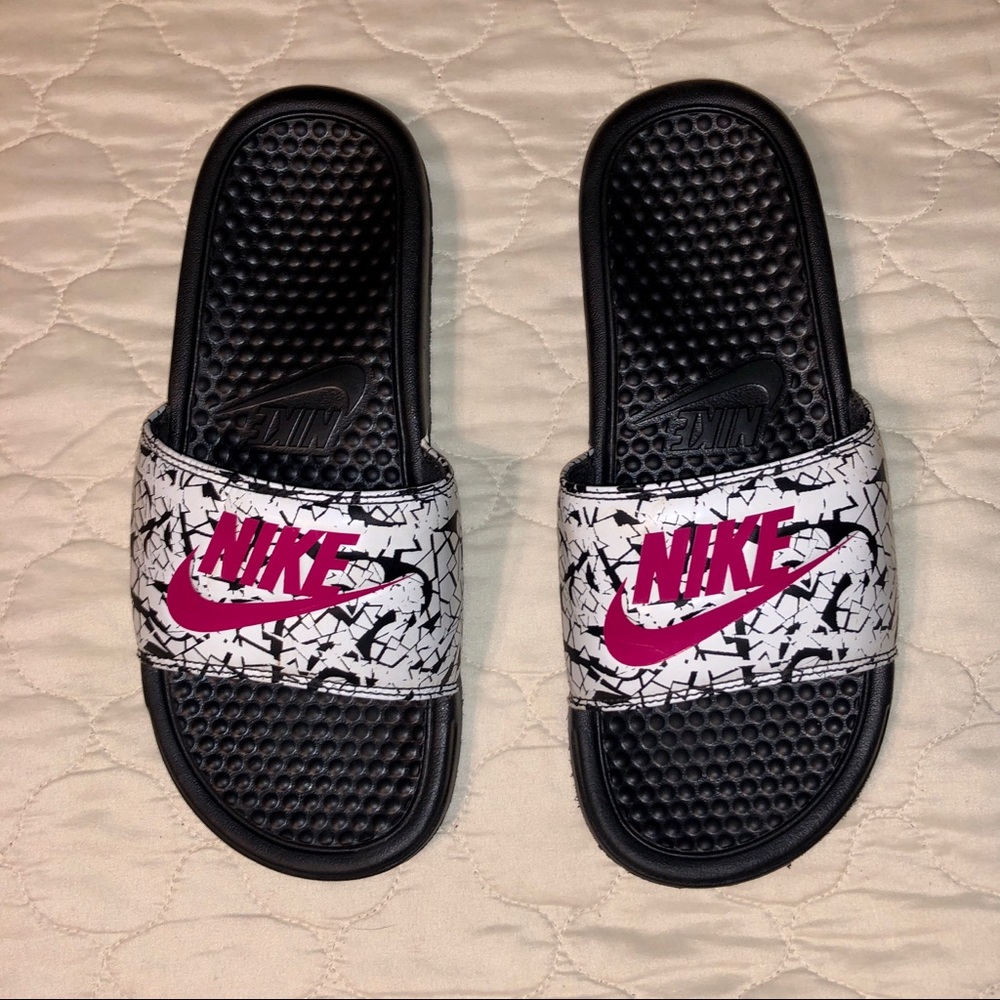 Women Nike Slides Black & White with Pink Nike Symbol